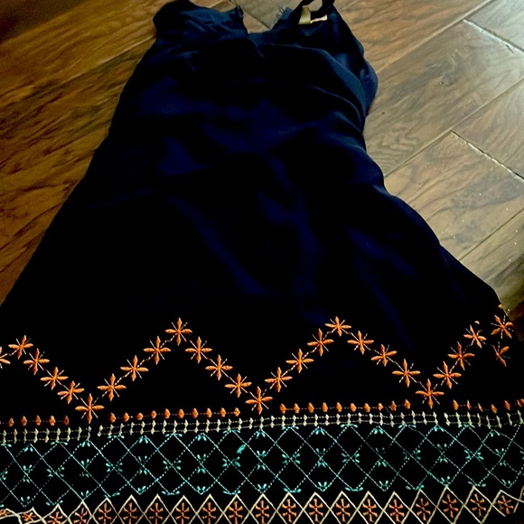 Dress - Picture 1 of 5